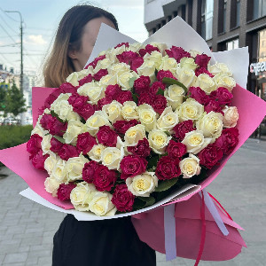 Букет "Королевский микс" из контрастных роз