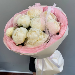 Petals of Sunset Bouquet with White Peonies with delivery Belgorod