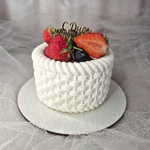 Mousse Bento Cake "Forest Basket" with Berries with delivery Vladimir