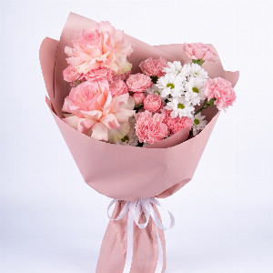 Bouquet "Light Confession" with carnations and roses with delivery Saint Petersburg