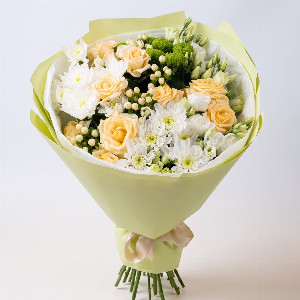 Fresh Chord Bouquet with Chrysanthemums and Roses with delivery Saint Petersburg