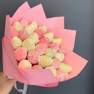 Chocolate-Covered Strawberries "Charisma" with Coconut Shavings with delivery Tyumen