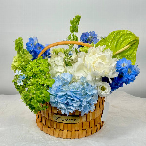 Arrangement "Garden Mystery" with delivery Moscow