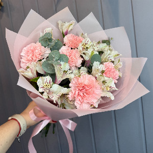 Bouquet "Touch of Beauty" with delivery Murmansk