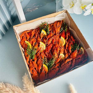 Gift Set "Little Crayfish" with Boiled Crayfish with delivery Moscow