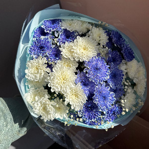 Indigo Bouquet with Spray Chrysanthemums with delivery Tyumen