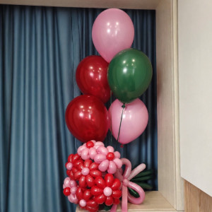 Pink Daisies Balloon Bouquet with delivery Chelyabinsk