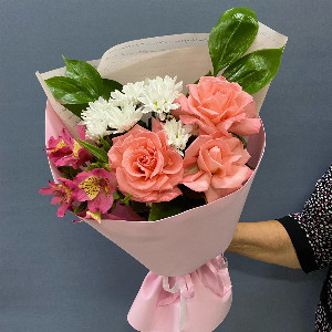 Spark of Love Bouquet with Pink Roses and Alstroemeria with delivery Kursk