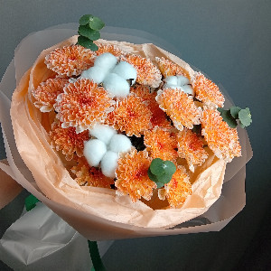 Autumn Sun Bouquet with Cotton, Chrysanthemum and Eucalyptus with delivery Chelyabinsk