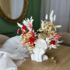 Dreamer Preserved Flower Arrangement with delivery Nizhniy-Novgorod