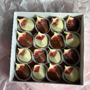 Chocolate-Covered Figs "Classic" with delivery Kazan