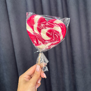 Raspberry Heart Lollipop 110 g with delivery Perm