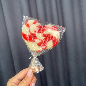 Strawberry Heart Lollipop 70 g with delivery Perm