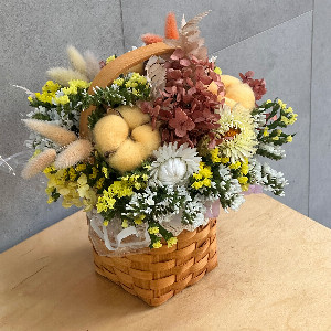 Dried Flower Arrangement "Autumn Waltz" with delivery Belgorod
