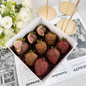 "Sweet Pause" Chocolate Strawberries with delivery Saint Petersburg