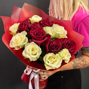 "Two Hearts" Bouquet of 15 Roses with delivery Belgorod