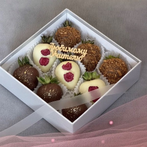 "Light of Knowledge" Chocolate-Covered Strawberries with delivery Tyumen