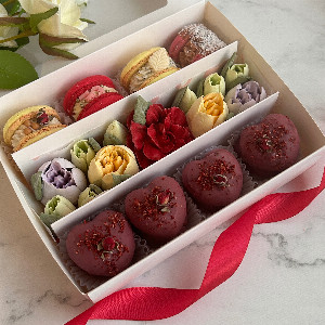 "Blossoming Dawn" Dessert Selection with delivery Moscow