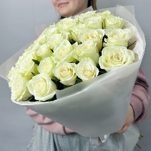 "Moonlit Lake" White Rose Bouquet with delivery Nizhniy-Novgorod
