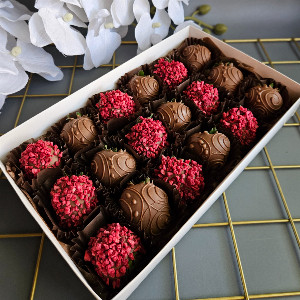 Chocolate Strawberries "Sweet Gift" with delivery Vladikavkaz