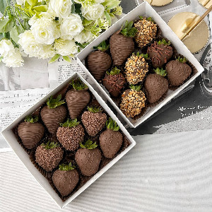 Chocolate-Covered Strawberries "Double Pleasure" with delivery Saint Petersburg