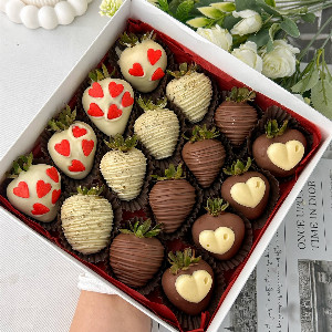 Chocolate-Covered Strawberries "Sweet Confession" with delivery Saint Petersburg