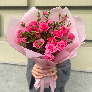 Rose Bouquet "Raspberry Morning" with delivery Ufa