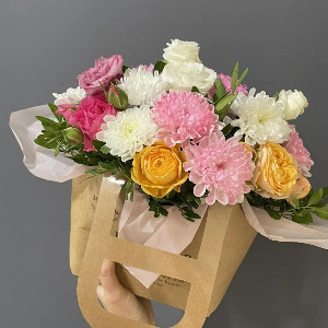 Arrangement "Sunny Compliment" with delivery Sochi