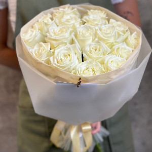 Rose Bouquet "Snow Glow" with delivery Perm