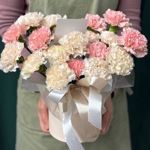 Arrangement "Cream Lace" with delivery Perm