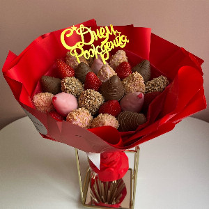 Strawberry Bouquet "Berry Wishes" with delivery Samara
