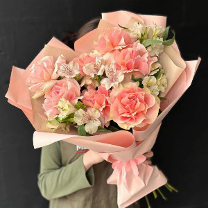 Bouquet "Peach Encounter" with delivery Ufa