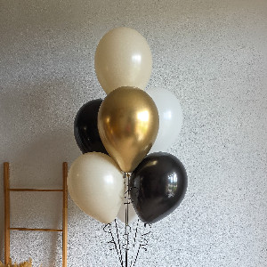 "Golden Accent" Balloon Bouquet with delivery Saint Petersburg