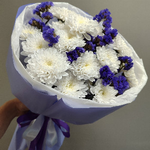 "Night Glow" Bouquet with delivery Pskov