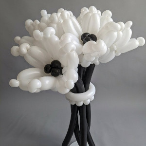 "Monochrome" Balloon Bouquet with delivery Saint Petersburg