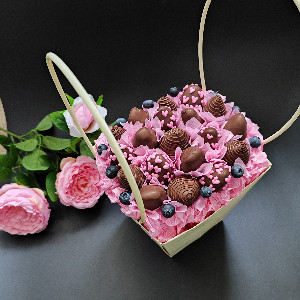 Клубника "Розовые сердечки"