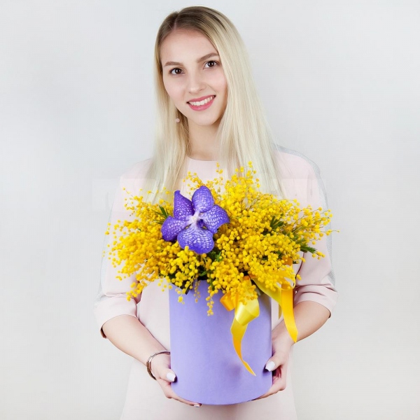 Vanda Orchid bud - 3, Mimosa - 11, Round flower box small , Film, Ribbon, Flask for orchids, Oasis