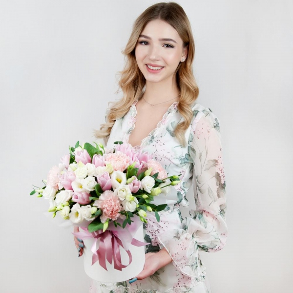 Pink carnation - 9, lisianthus - 5, Pink tulip - 19, Round flower box small , Oasis, Wrapping Paper, Eucalyptus parvifolia (1 pc.)