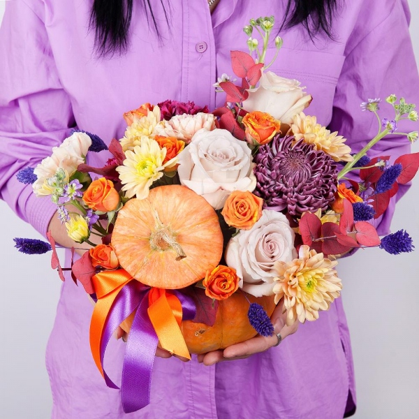 Chrysanthemum Bigoudi purple - 1, Matthiola Lilac - 4, Carnation white, cream - 6, Rose Powder 50 cm Ecuador (Quicksand, Menta) - 4, Spray rose: yellow, orange 50 cm - 2, Baltica Yellow Spray Chrysanthemum - 2, Pumpkin medium (d 20-25 cm), Eucalyptus Cinerea, Dried flowers decor, Ribbon