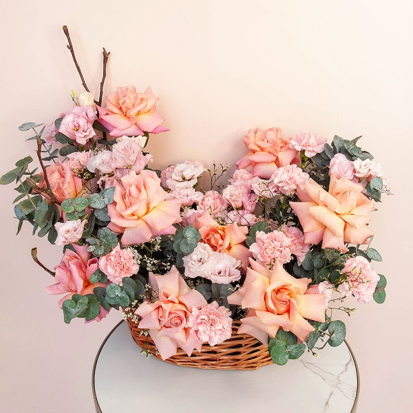 Pink rose 70 cm Ecuador  - 11, Pink Lisianthus (Eustoma) - 4, Pink carnation - 19, Medium Basket, Oasis, Limonium (1 pc.), Eucalyptus