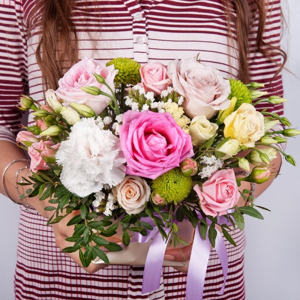 Carnation white, cream - 3, Rose Powder 50 cm Ecuador (Quicksand, Menta) - 1, Spray rose: white, cream, light pink 50 cm - 1, Athos pom Feeling Green - 2, Pink rose 50 cm - 2, lisianthus - 1, Oasis, Wrapping Paper, Pistachio, White statice