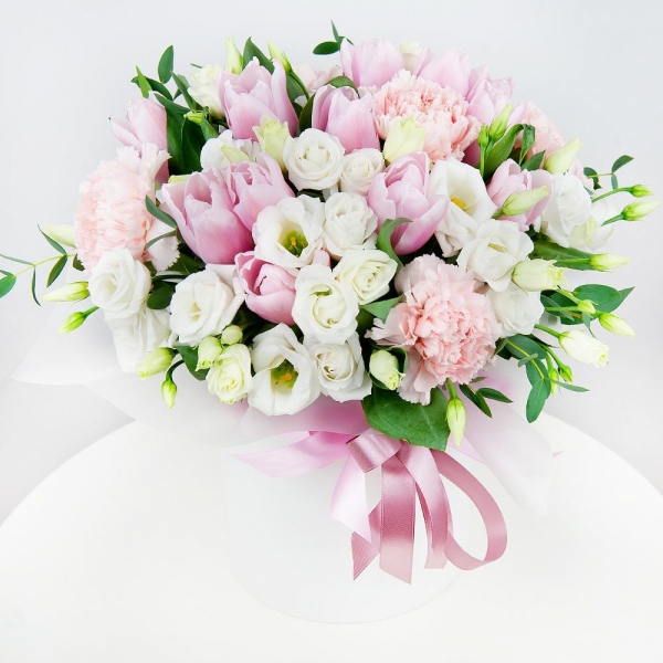 Pink carnation - 7, lisianthus - 4, Pink tulip - 17, Round flower box small , Oasis, Wrapping Paper, Eucalyptus parvifolia (1 pc.)