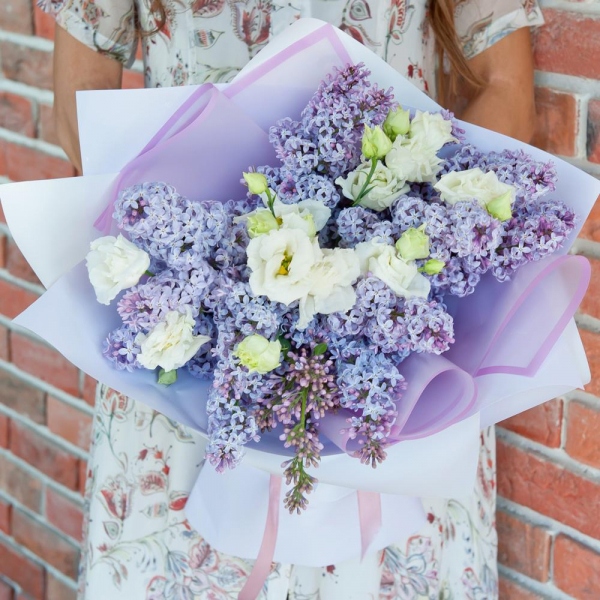 Lilac Bush - 7, lisianthus - 6, Wrapping Paper, Ribbon