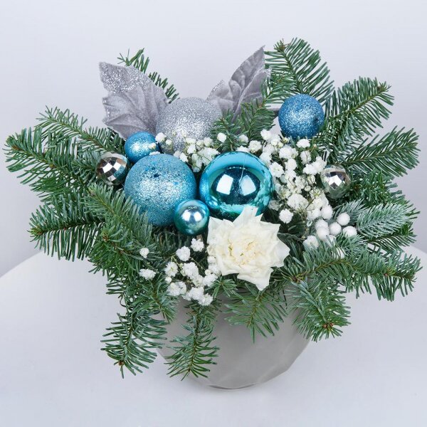 Carnation white, cream - 2, Gypsophila - 2, Ceramic pot, Oasis, Spruce branches (1pc.), Christmas decor (set)