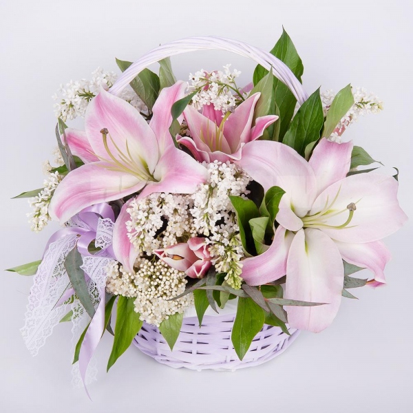 Pink lily - 1, White Lilac - 4, Medium Basket, Oasis, Ribbon