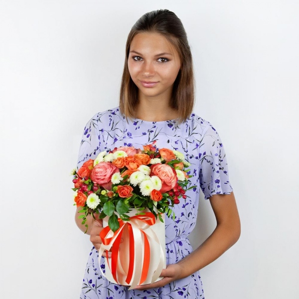 Spray rose: yellow, orange 50 cm - 7, Santini White Spray Chrysanthemum - 4, Peony rose Kahala 50 cm - 5, Round flower box small , Oasis, Film, Pistachio, Ruscus, Hypericum, Ribbon