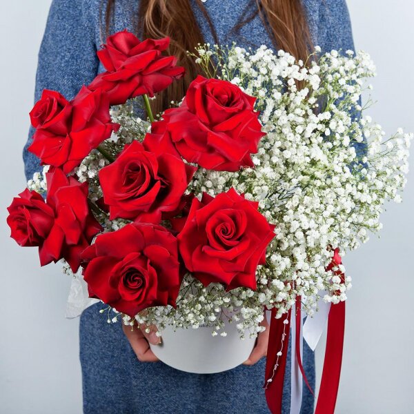 Rose Red 50 cm Ecuador - 11, Gypsophila - 8, Round flower box small , Oasis
