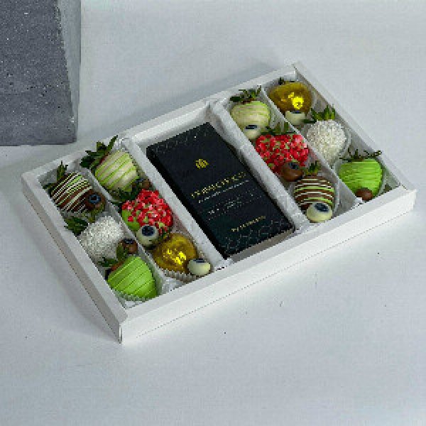 Chocolate-Covered Strawberries "Oriental Fairytale"