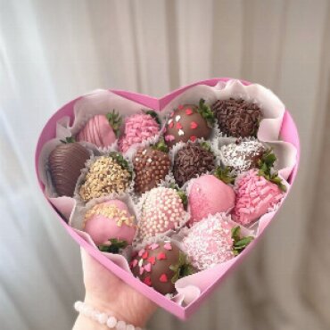 Chocolate-Covered Strawberry “Pink Panther”