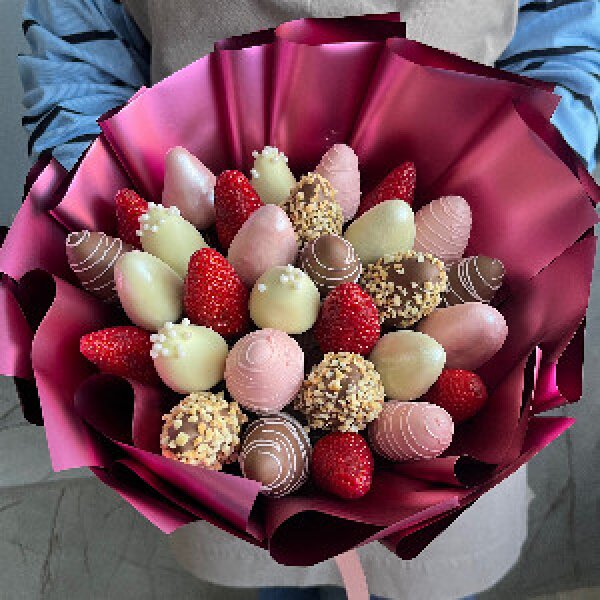 Berry Atlas Chocolate Covered Strawberries